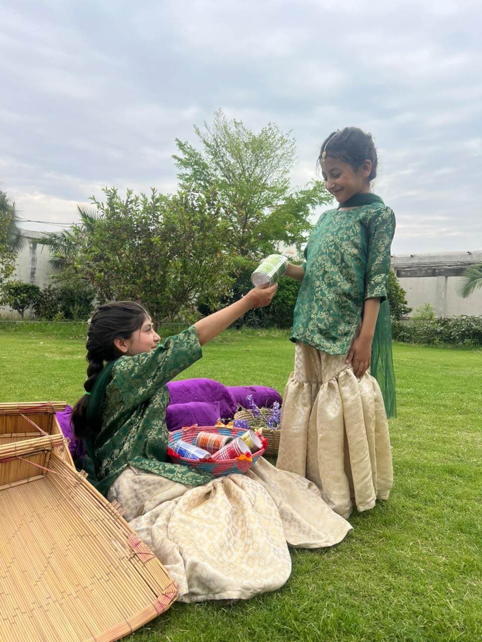 Aaraish Kids: Mehandi Special