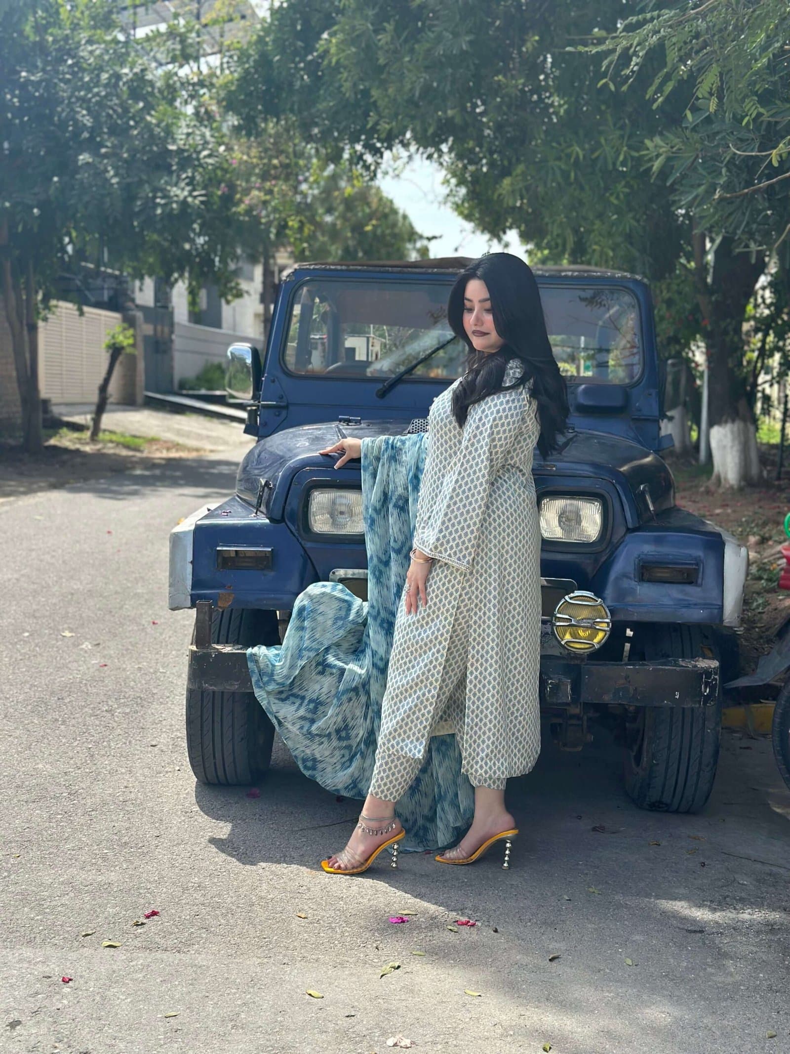 Cream & Blue Bell-Sleeve Silk Suit