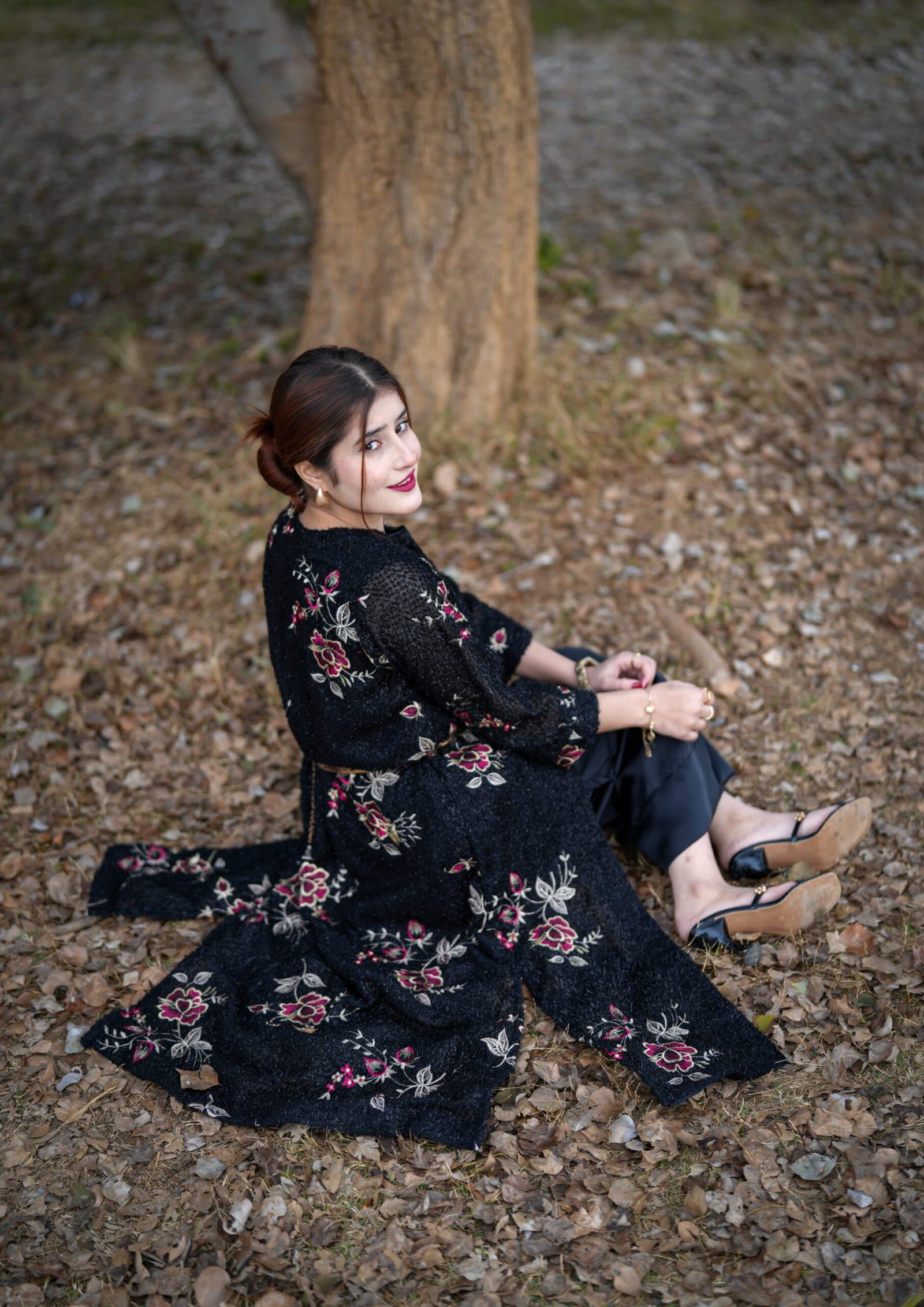 Aaraish Formal: Ebony Rose Layered Set - Image 4